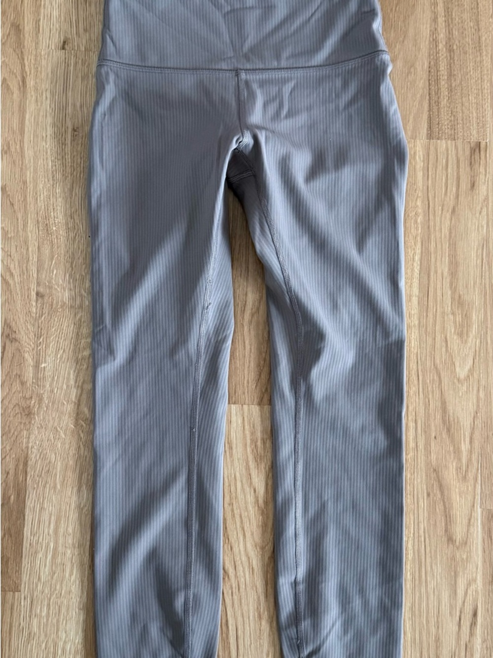 EUC Women’s Lululemon Align Ribbed High-Rise Capri - Taupe - Size 2
